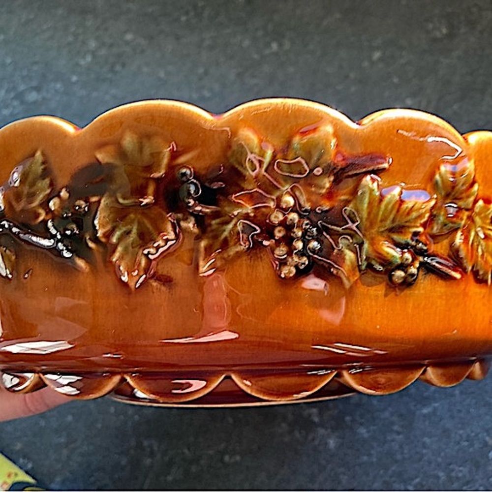 Vintage McCoy planter / centerpiece bowl with grapevine design